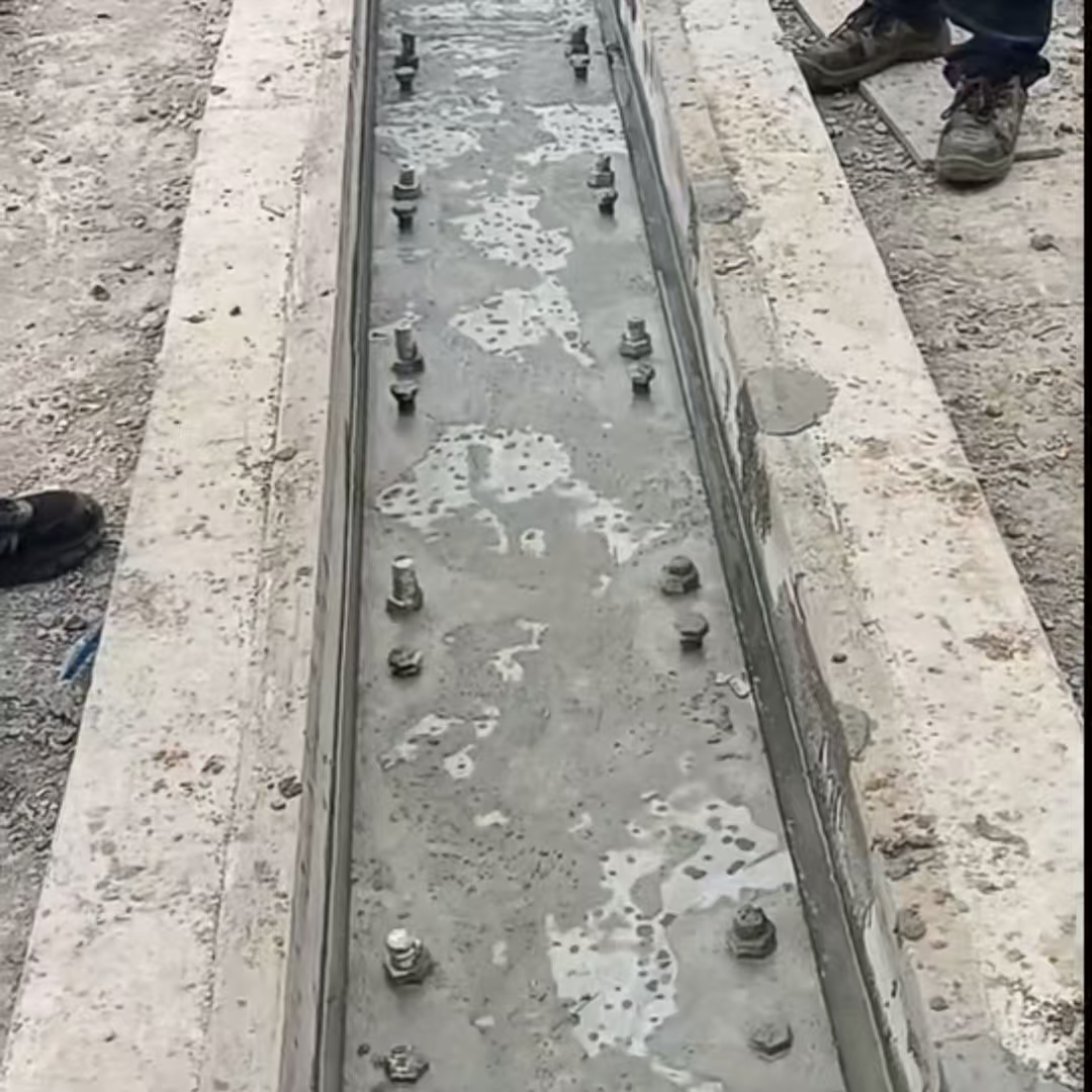 江西港口码头起重机龙门吊重型机械设备稳固用早强快凝轨道胶泥